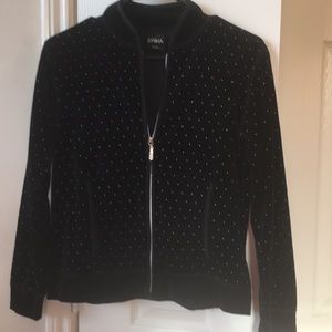 🔮NWOT Black sweater with small white dots